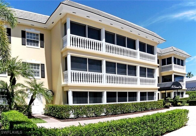 property at 666 3rd St S