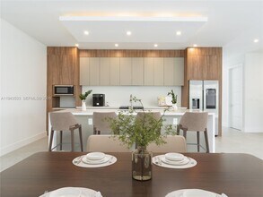 1703 SW 23rd St in Fort Lauderdale, FL - Building Photo - Building Photo