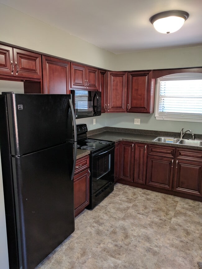 6423 Powell Pl, Unit 6423 Powell Pl in Wauwatosa, WI - Building Photo - Building Photo