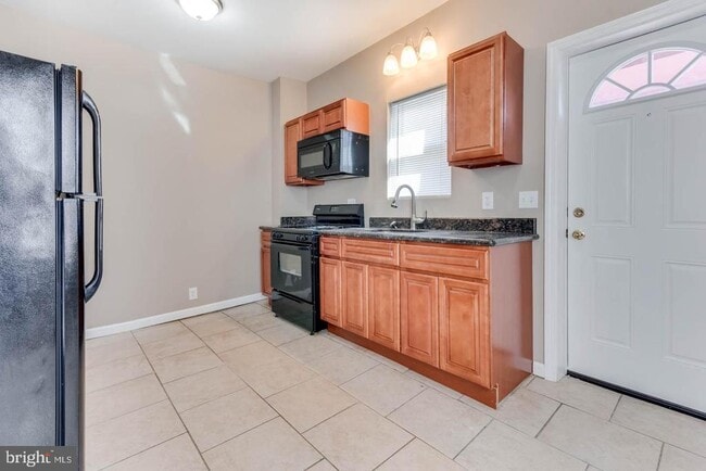 104 Evesham Ave W