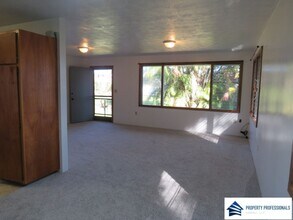 399 Iwalani St in Hilo, HI - Building Photo - Building Photo