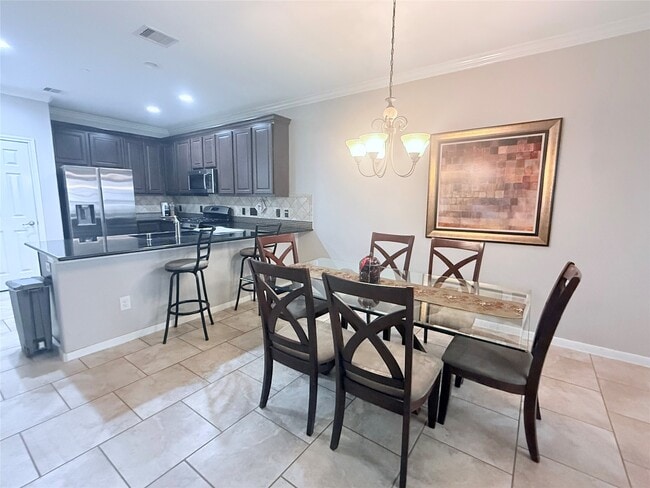 property at 27 Umbria Ln