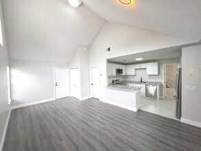 12219 Armenia Gables Cir in Tampa, FL - Building Photo - Building Photo