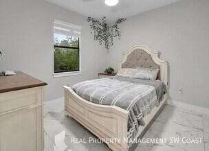 4267 4th Ave SE in Naples, FL - Building Photo - Building Photo