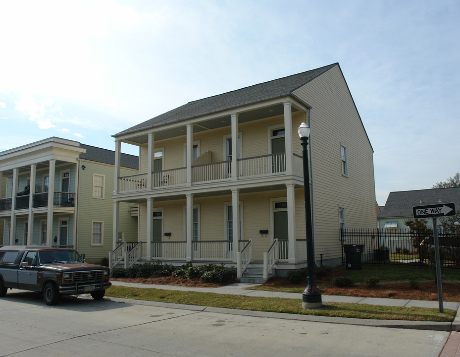 760 St Mary Dr in New Orleans, LA - Building Photo