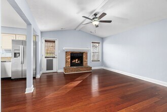 1305 Eaglewood Dr in Virginia Beach, VA - Building Photo - Building Photo