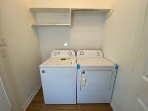 3225 Real St-Unit -A in Houston, TX - Foto de edificio - Building Photo
