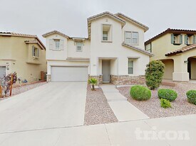 982 Eureka Dunes Ave in Henderson, NV - Building Photo