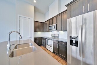 4023 Tulane St in Houston, TX - Building Photo - Building Photo