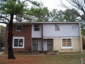 5546 Apple Blossom Dr in Memphis, TN - Building Photo