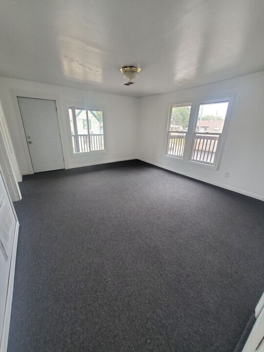 1027 Albert St in Racine, WI - Building Photo