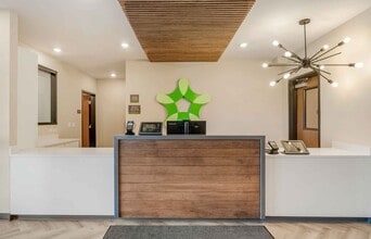 Furnished Studio-Phoenix - Chandler - Airport in Chandler, AZ - Foto de edificio - Building Photo