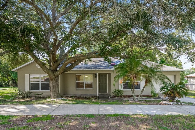 628 Brooke Ct