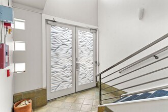 301 Gough St in San Francisco, CA - Building Photo - Building Photo