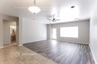 10015 W Wier Ave in Tolleson, AZ - Building Photo - Building Photo