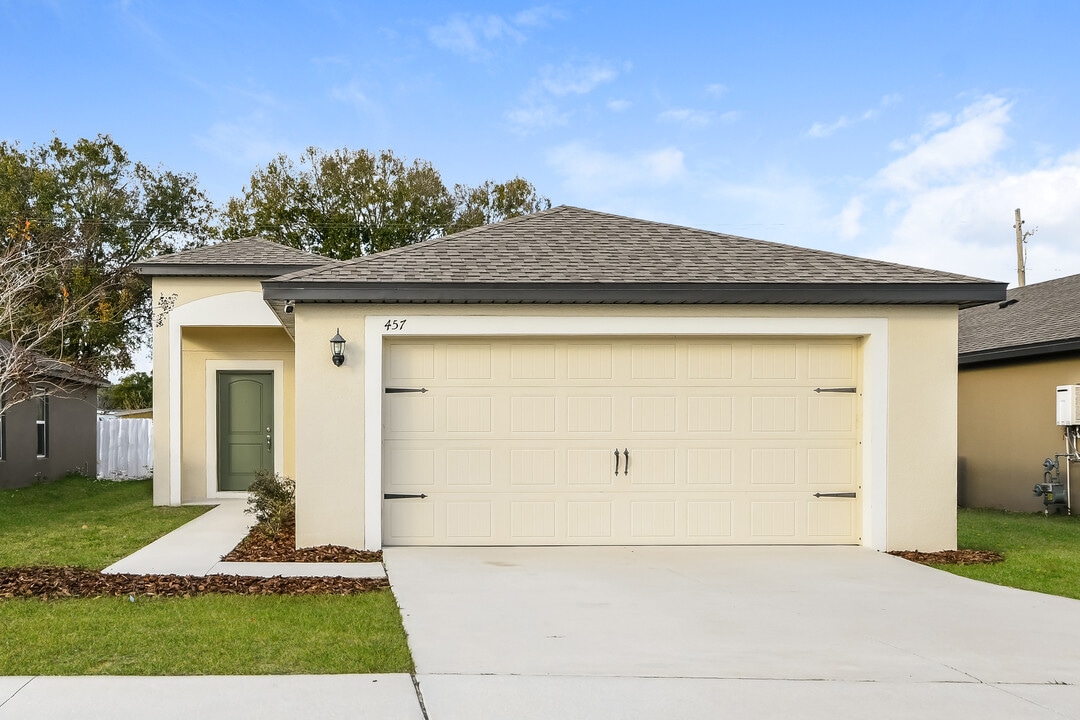 457 Kensington View Dr in Winter Haven, FL - Building Photo