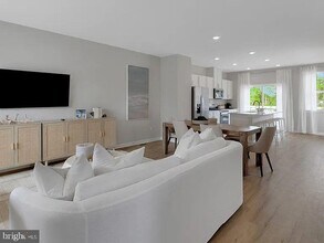 171 Sandy Rdg Rd in Sicklerville, NJ - Foto de edificio - Building Photo