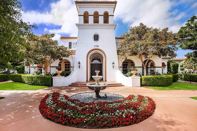 Tierra Vista in Oxnard, CA - Foto de edificio - Building Photo