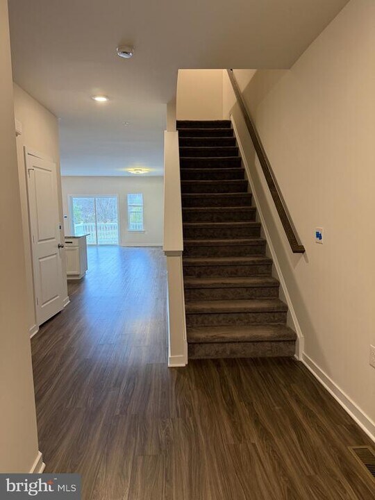 127 Painters Wy in Pottstown, PA - Building Photo