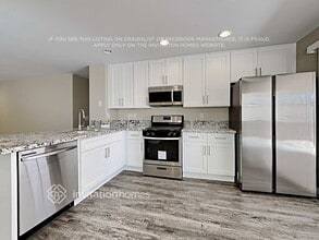 7809 Olympus Ave in Las Vegas, NV - Foto de edificio - Building Photo