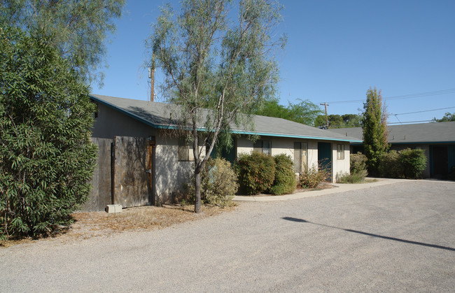 2520-2526 E Glenn St in Tucson, AZ - Building Photo - Building Photo