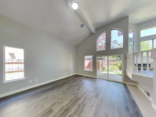 4609 Laguna W Way in Elk Grove, CA - Building Photo - Building Photo
