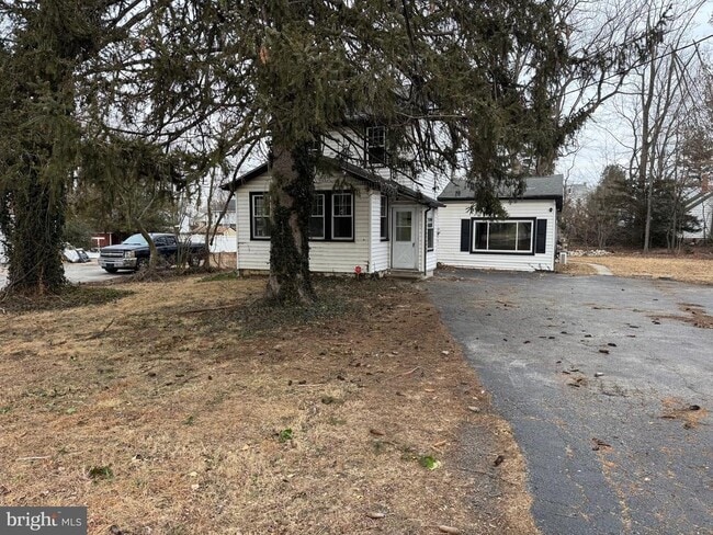 365 E Springfield Rd in Springfield, PA - Building Photo - Building Photo