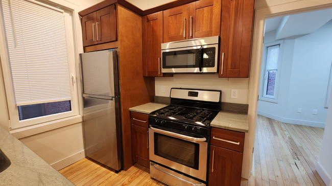 5 Saint Margaret St, Unit 2 in Boston, MA - Building Photo - Building Photo