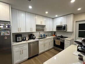 34 SE 3rd Terrace in Dania Beach, FL - Building Photo - Building Photo