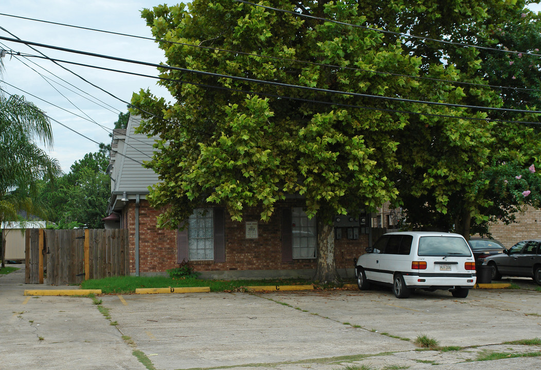 3012 Harvard Ave in Metairie, LA - Building Photo