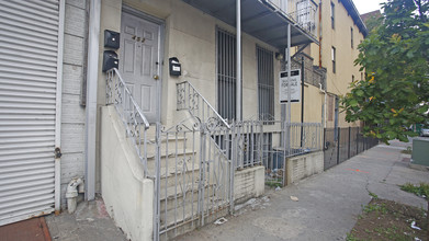 452 Baltic St in Brooklyn, NY - Building Photo - Building Photo