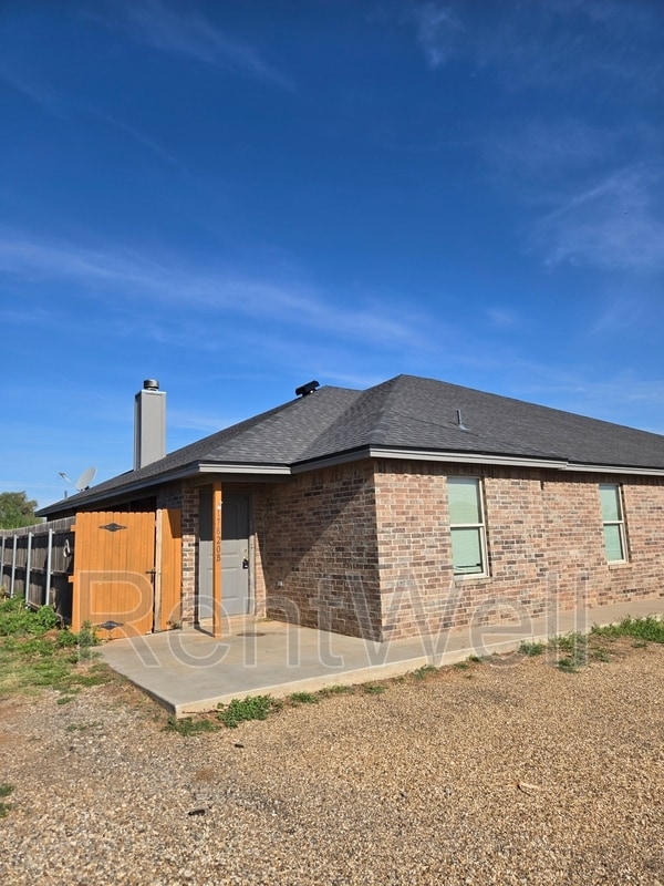 property at 17820 Private Rd 2160