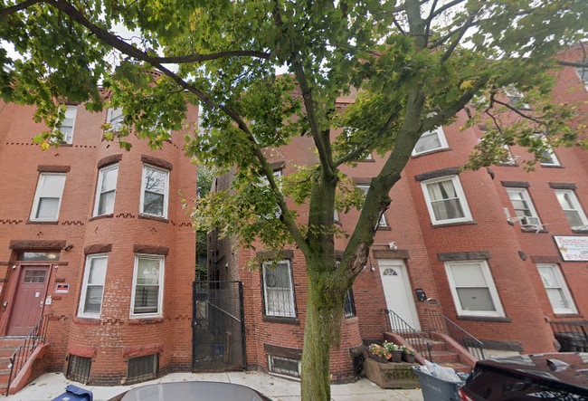 3 Warwick St, Unit 3