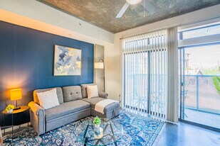 333 E Roosevelt St in Phoenix, AZ - Building Photo