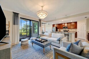 5720 Palmer Cir, Unit ID1264163P in Bradenton, FL - Building Photo