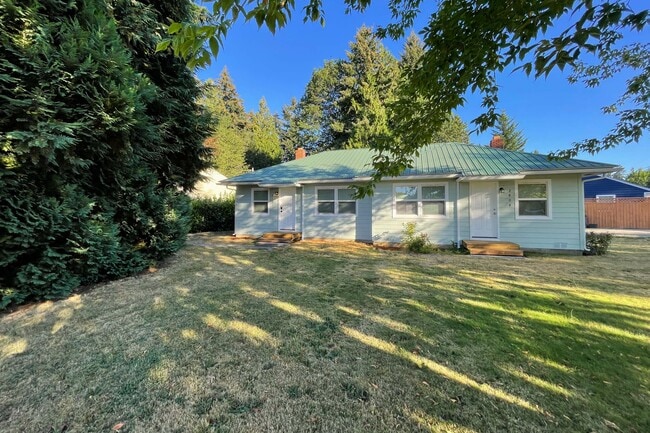 2102 W 28th St in Vancouver, WA - Building Photo - Building Photo