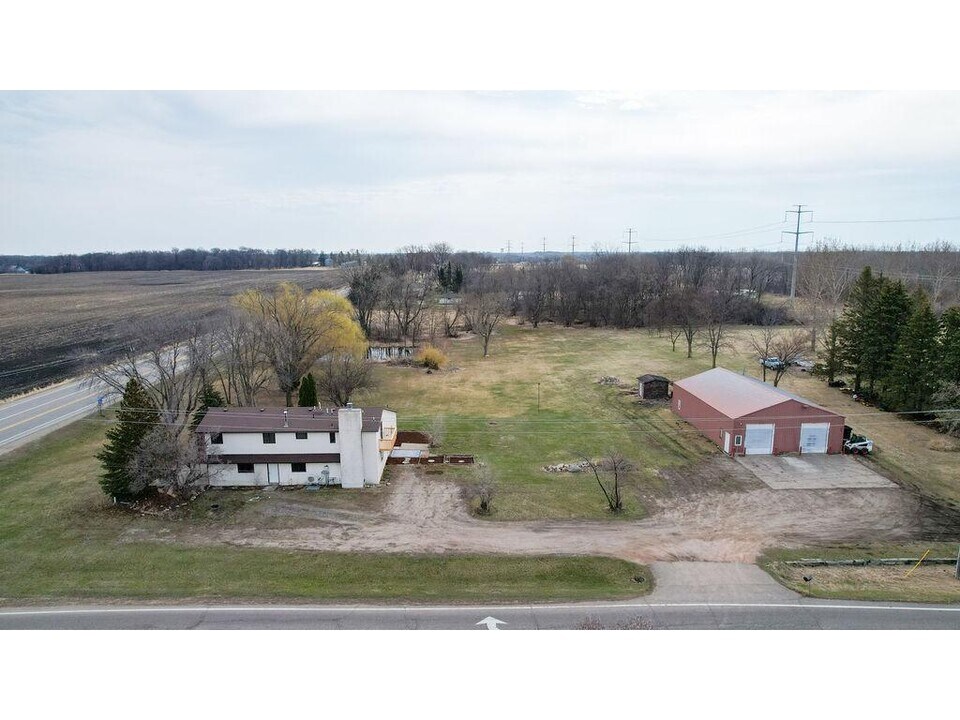 19835 County Rd 30 in Corcoran, MN - Building Photo