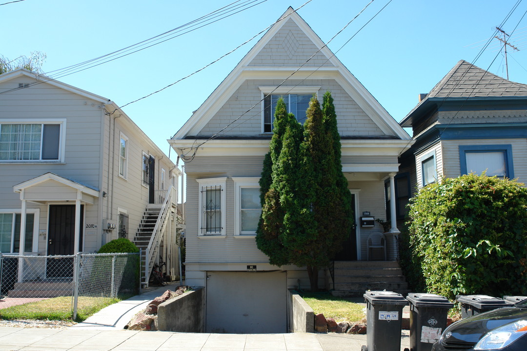 2068-2070 Emerson St in Berkeley, CA - Building Photo