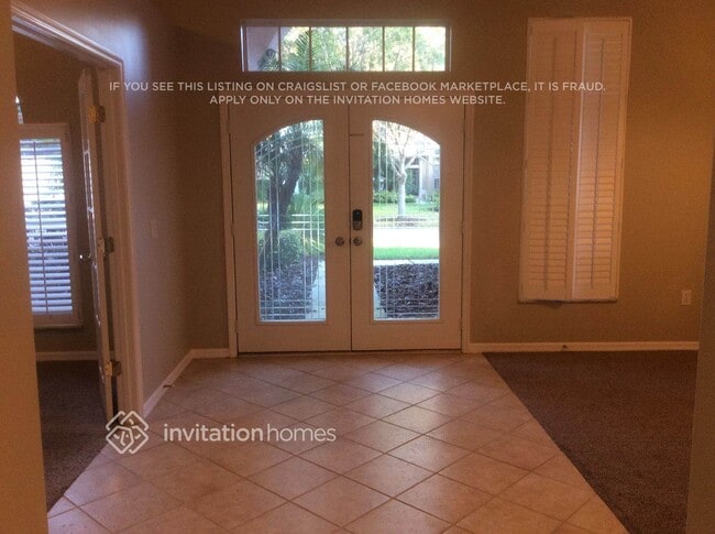 10237 Shadow Branch Dr in Tampa, FL - Building Photo - Building Photo