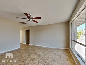 8336 N 105th Ln, Unit 5103B1 in Peoria, AZ - Building Photo - Building Photo