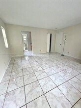 247 SW 7th St in Dania Beach, FL - Building Photo - Building Photo