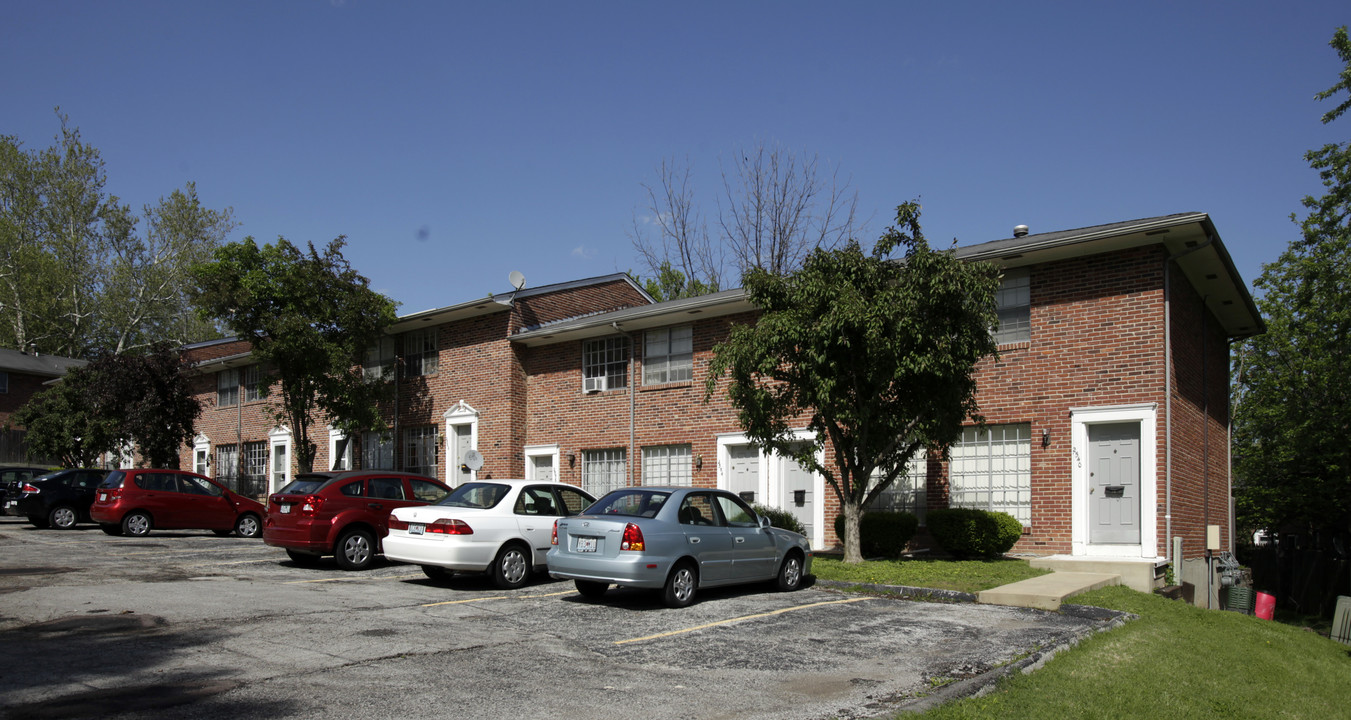 Bellecote Apartments in St. Louis, MO - Building Photo