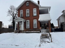 420 Platt St in Toledo, OH - Building Photo