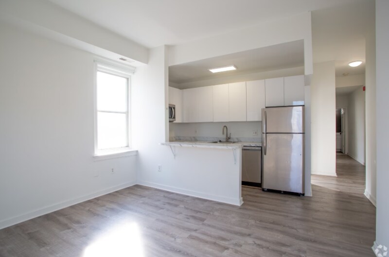 5225 Schuyler St in Philadelphia, PA - Building Photo