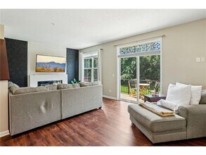 8257 Norwood Ln N in Maple Grove, MN - Foto de edificio - Building Photo