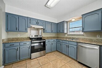 2509 Woodmont Trail in Fort Worth, TX - Building Photo - Building Photo