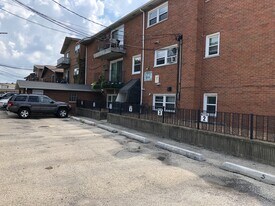 6324 W 63rd St in Chicago, IL - Building Photo