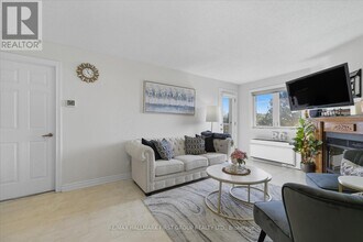 189 Lake Driveway W in Ajax, ON - Building Photo - Building Photo