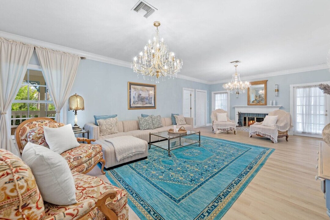 15100 Sweetwater Ct in Ft. Myers, FL - Building Photo