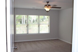 5605 Warmstone Ln in Suwanee, GA - Building Photo - Building Photo